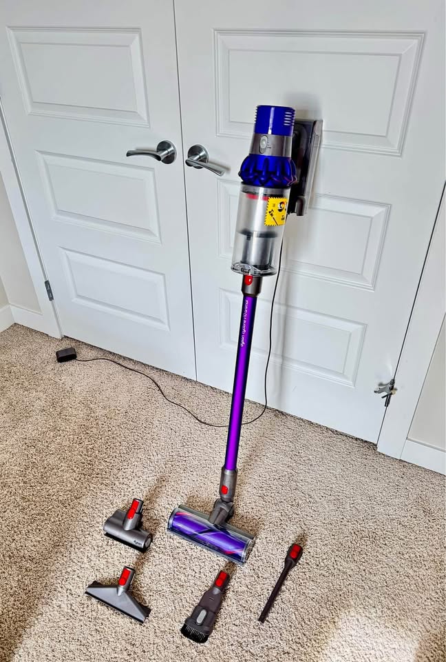 Dyson V10 Animal - Dyson Cordless Vacuum Cleaner