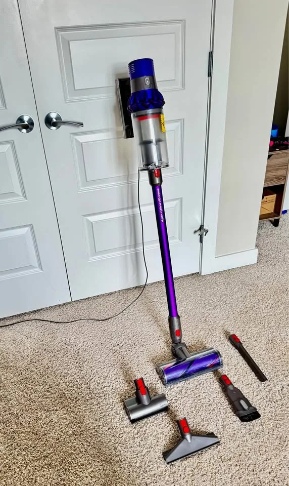 Dyson V10 Animal - Dyson Cordless Vacuum Cleaner image indicator(2)