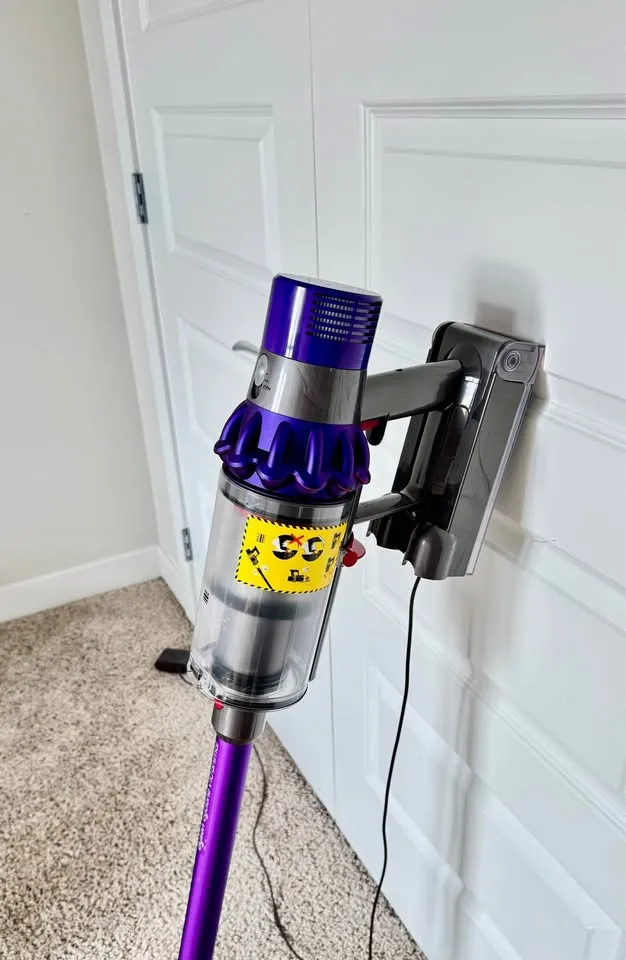 Dyson V10 Animal - Dyson Cordless Vacuum Cleaner image indicator(5)