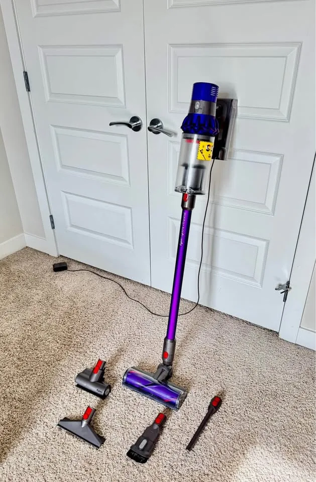 Dyson V10 Animal - Dyson Cordless Vacuum Cleaner image indicator(6)