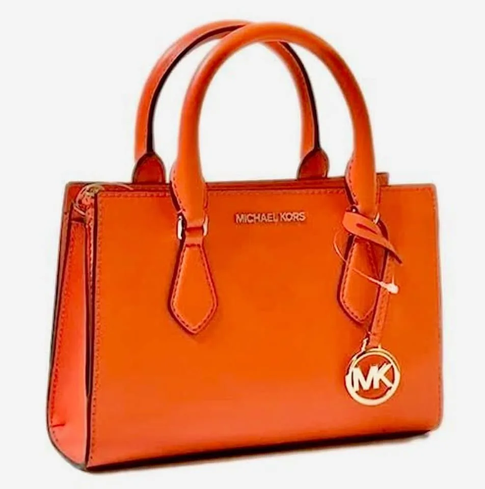 3-Pack Screen & Camera Protector Set for iPhone 15 image indicator(9)