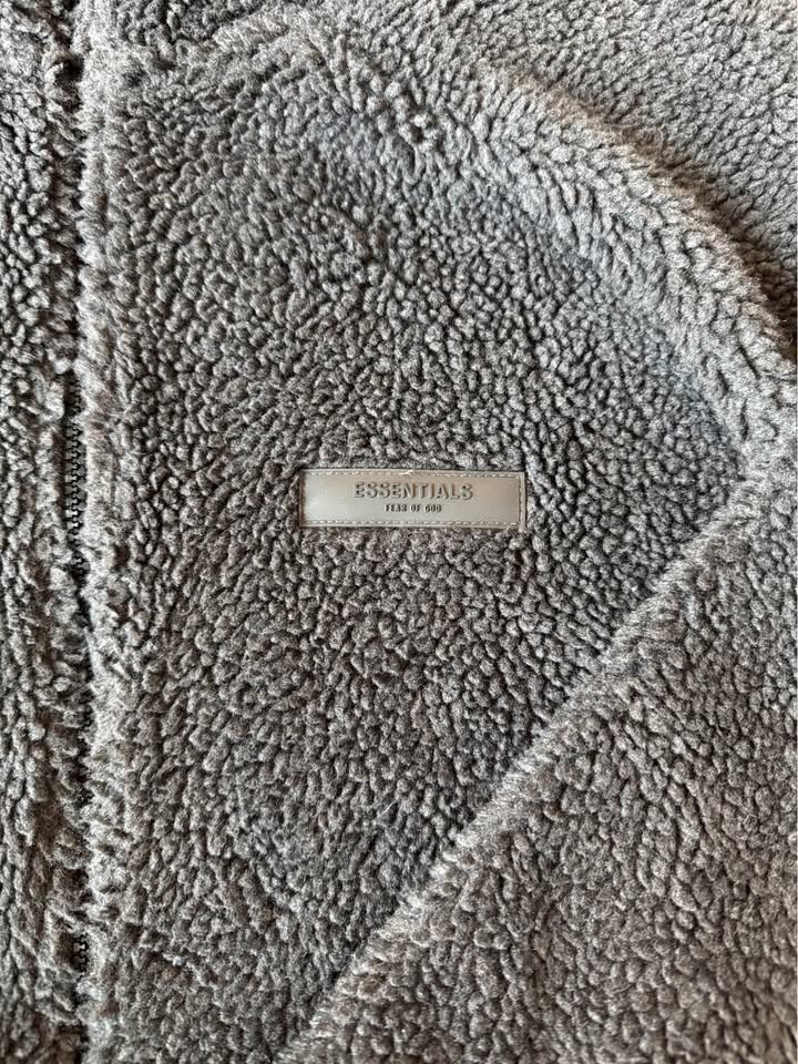 Fear Of God Essentials | SIZE XXS Sherpa Jacket - photo 2