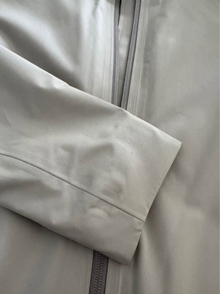 Aritzia | SIZE XS Babaton Frontier Rain Jacket - photo 2