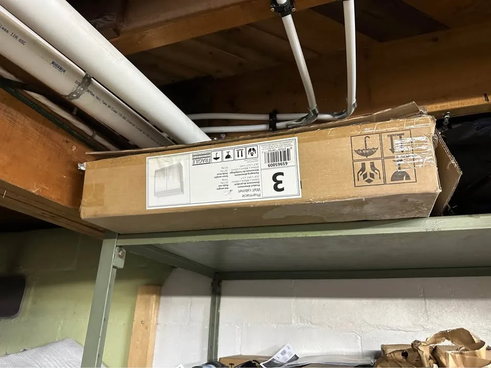 BRAND NEW IN BOX Medicine Cabinet image indicator(3)