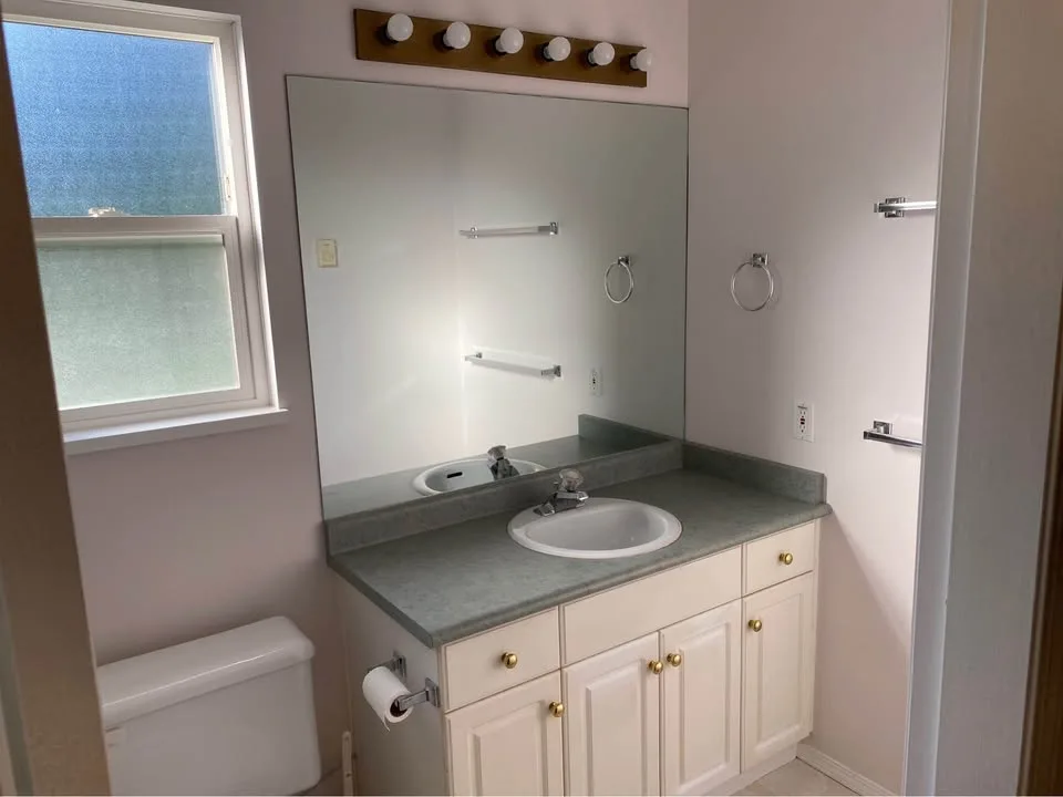 2 Beds 1 Bath - House image indicator(8)