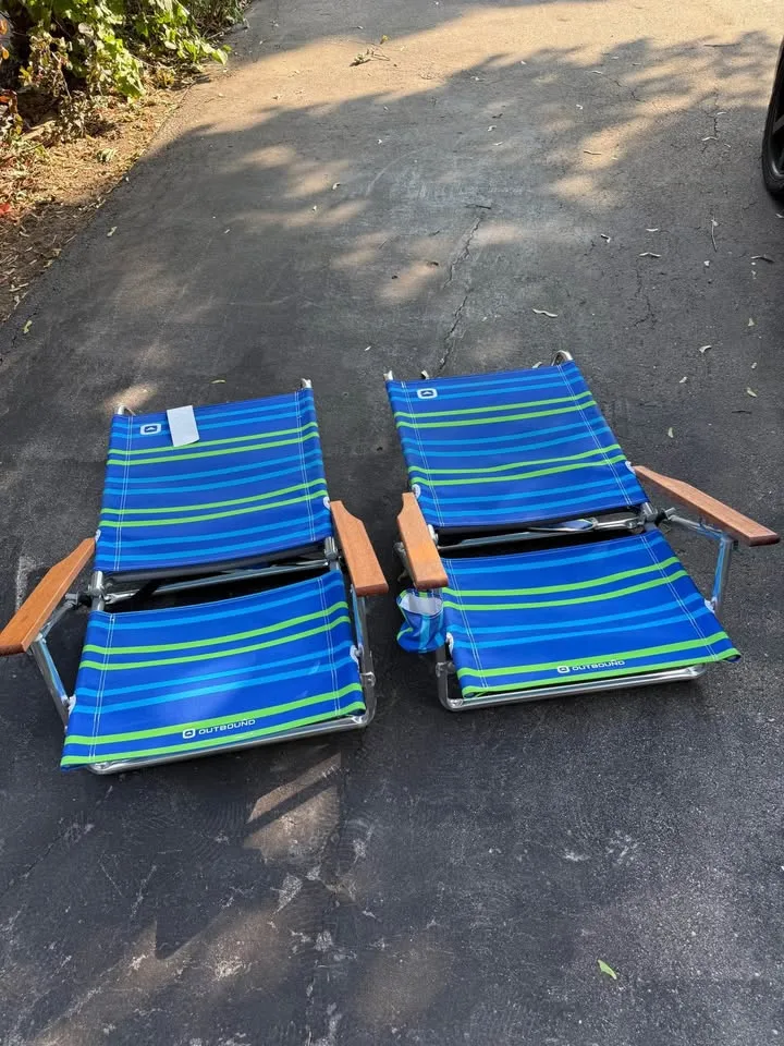 Two Outbound Brighton Beach Chairs image indicator(2)