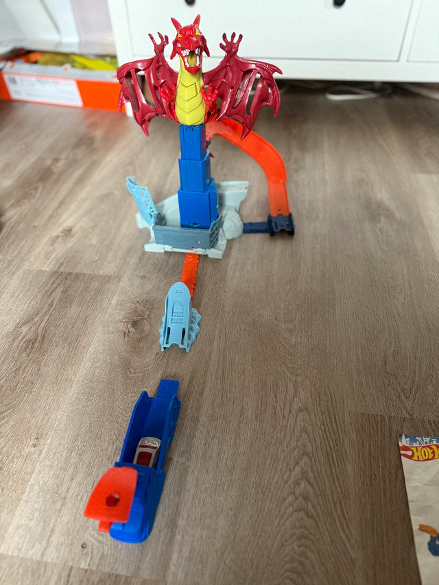 Hot Wheels Dragon Launch Transporter