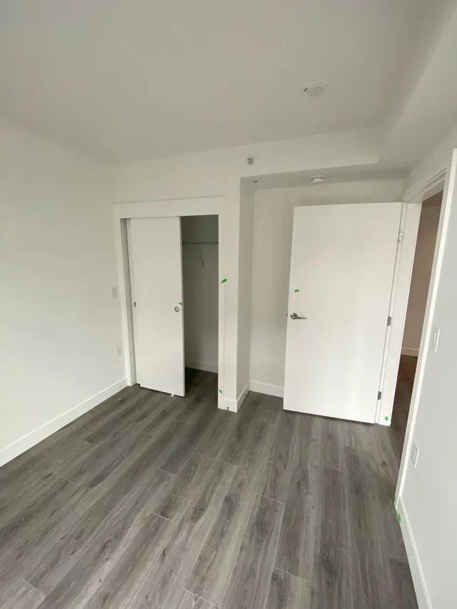 1 BED 1 BATH AVAILABLE NOV 1st image indicator(6)