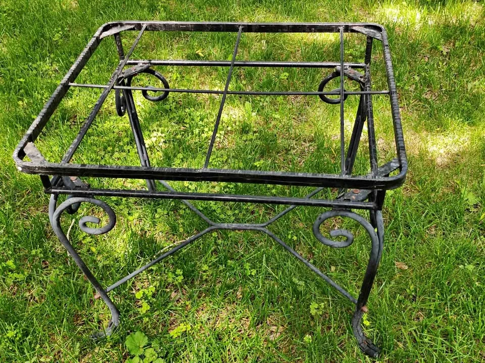 Beautiful Metallic frame for patio coffee table