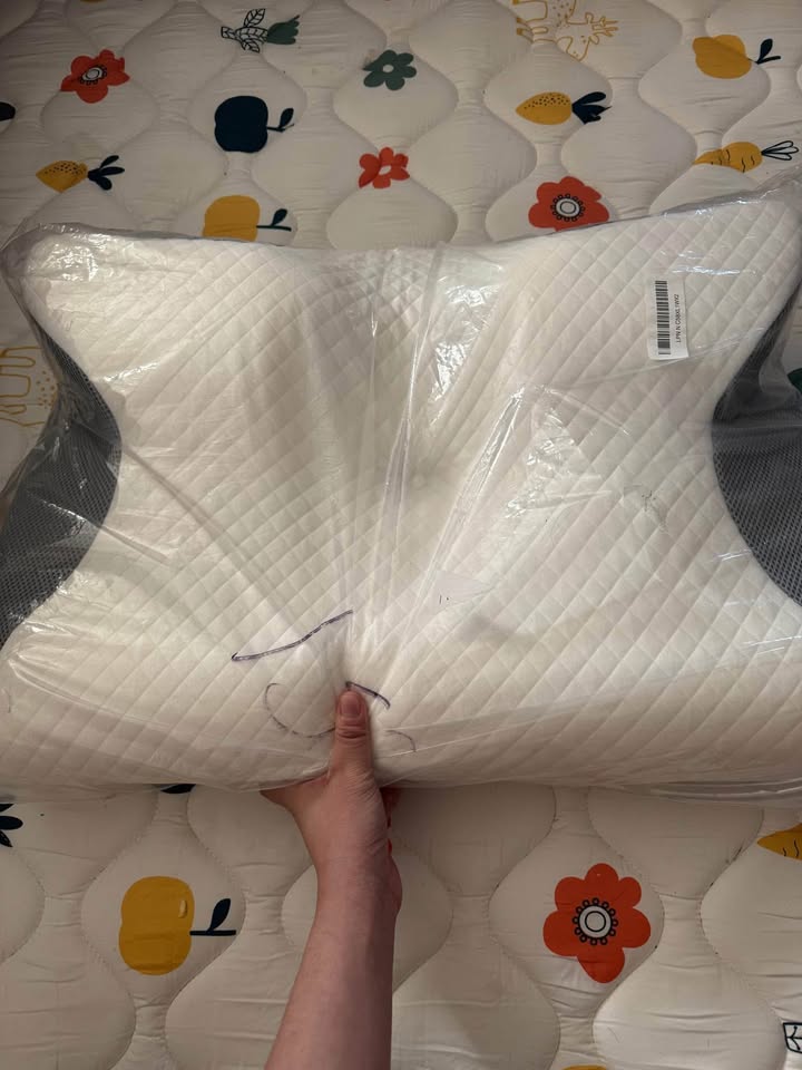 New Memory foam ergonomic pillow - photo 3