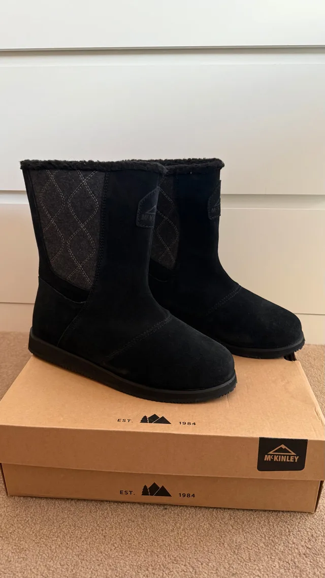 Brand New McKinley Women's Winter Boots - Size 11 thumbnail
