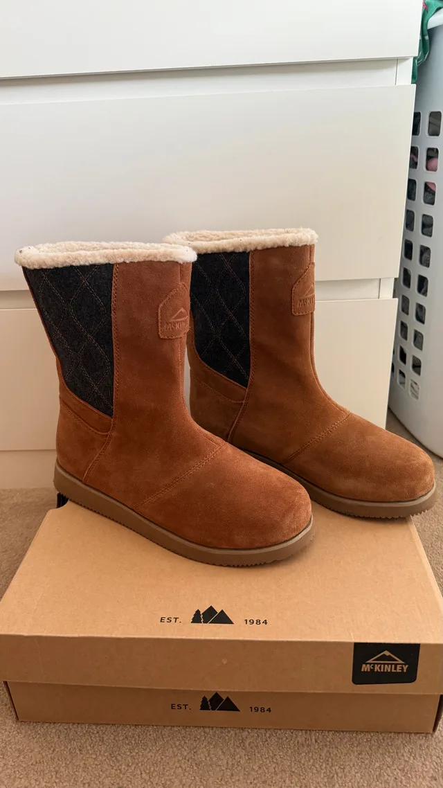 Brand New McKinley Women's Winter Boots - Size 11 thumbnail