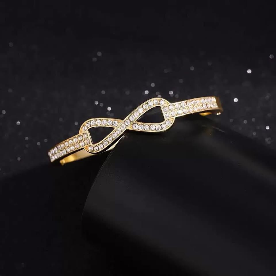 Gold plated Infinity bangle - photo 3