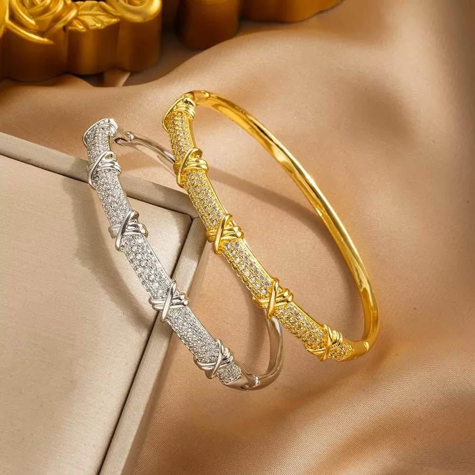 Bangle with crosses and diamonds - photo 3