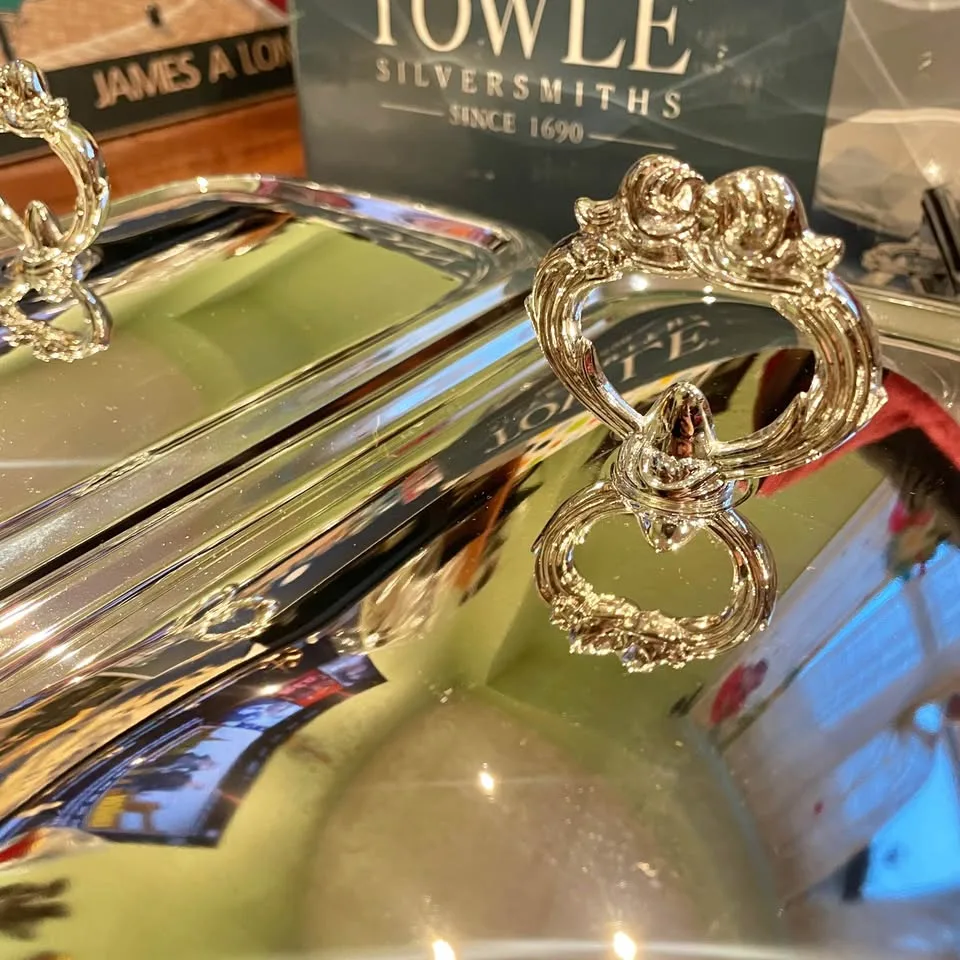 3-Dish Silver Plated Buffet Server with Glass Dishes – Vintage image indicator(3)