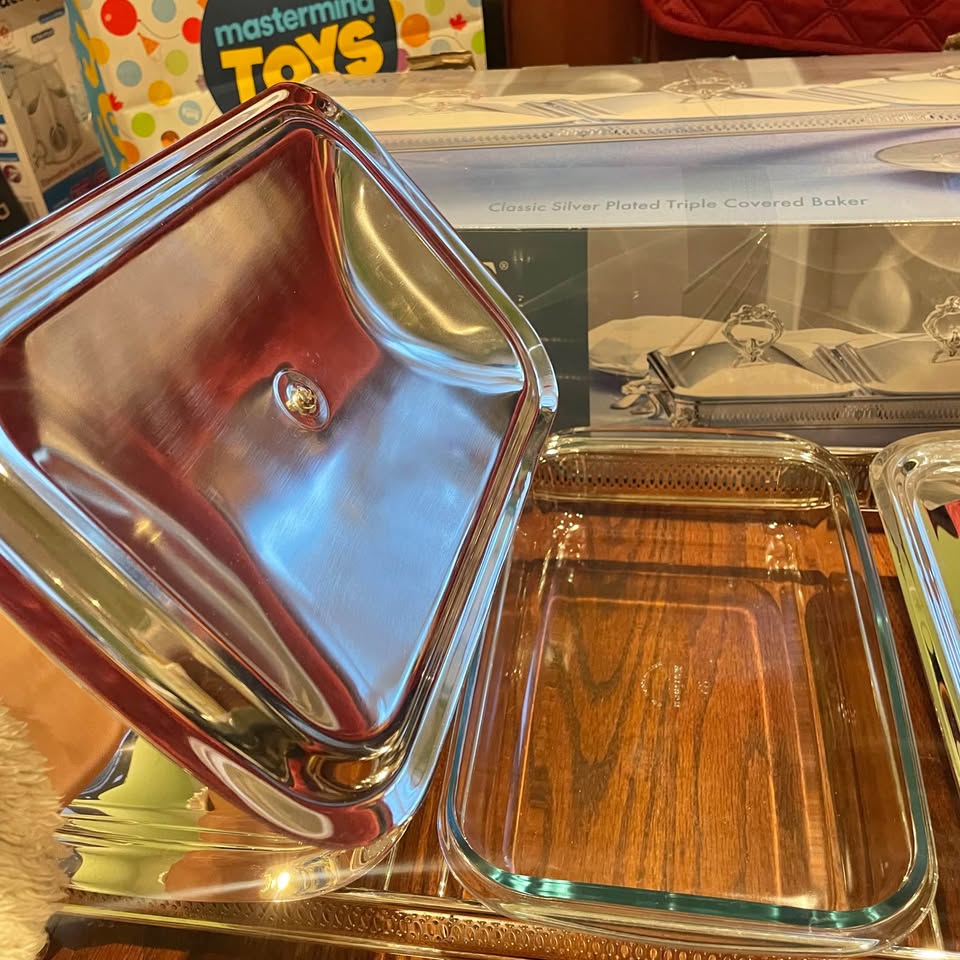 3-Dish Silver Plated Buffet Server with Glass Dishes – Vintage - photo 4