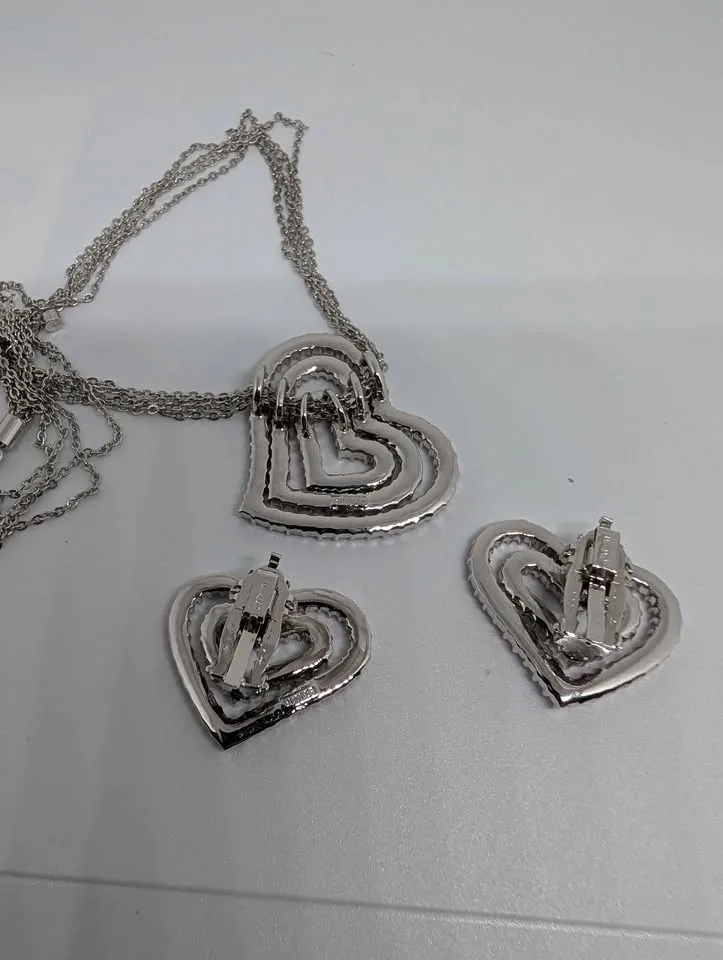 Designer 1970s/80s signed pink  hearts necklace earrings image indicator(7)