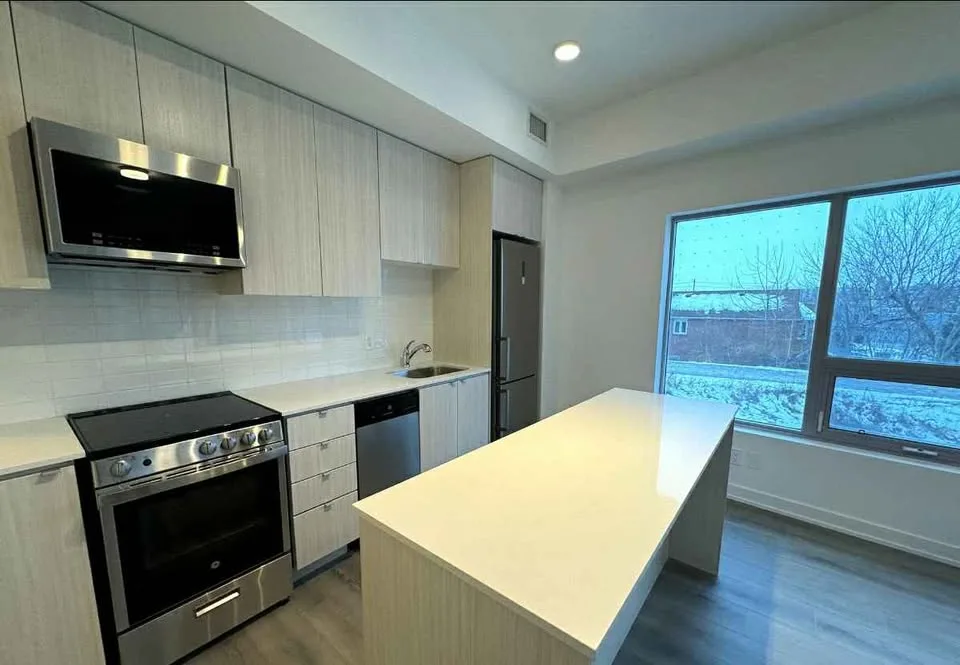 3 Beds 2 Baths - Apartment image indicator(6)