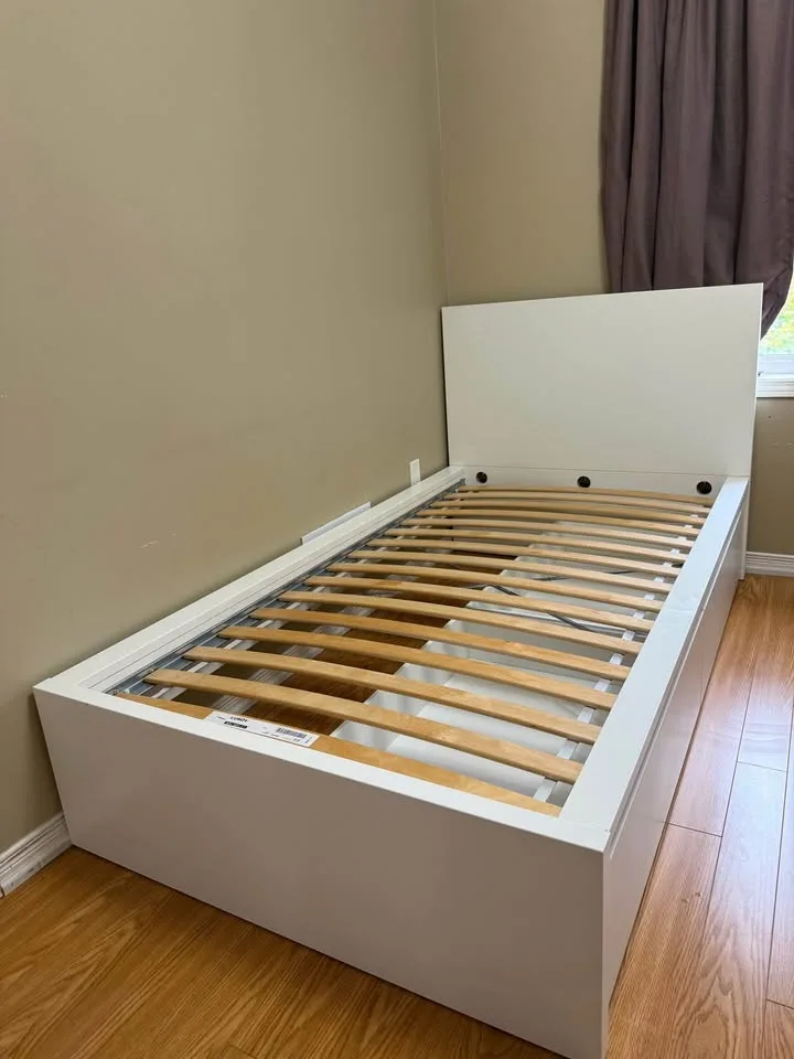 IKEA MALM Twin Bed with 2 Drawers image indicator(2)