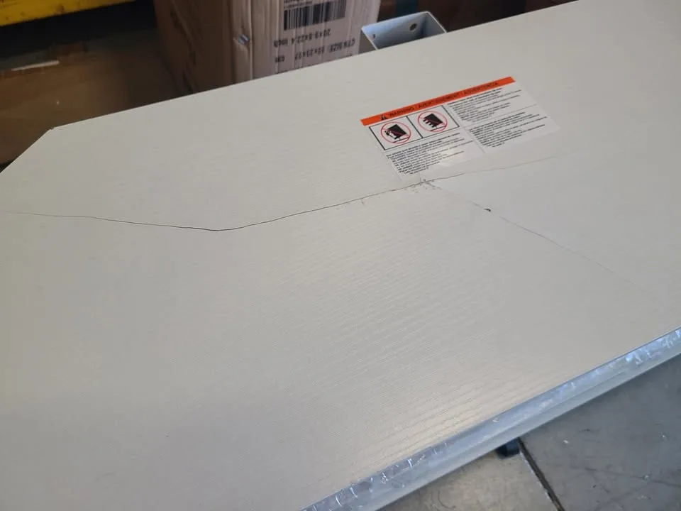 White TV Stand image indicator(2)