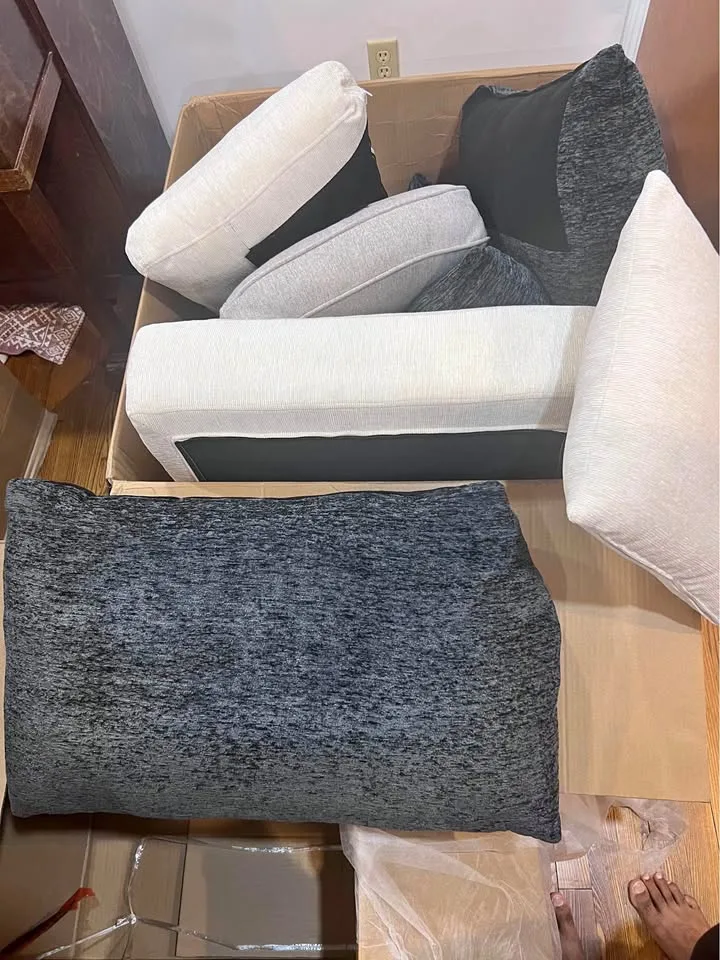 Couch pillows thumbnail