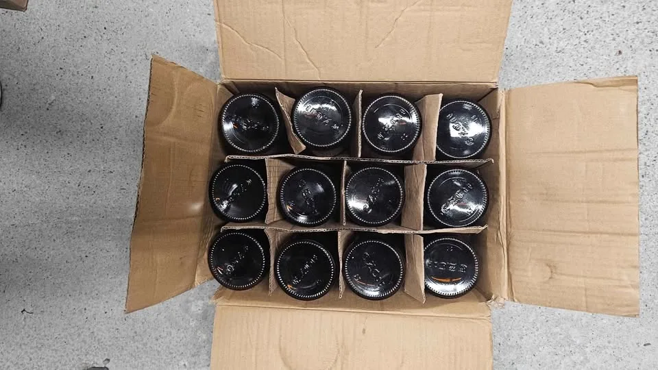 EZ Cap 500 ml Amber Glass Bottles (Swing-Top) image indicator(4)