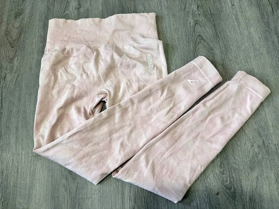 Gymshark adapt camo seamless