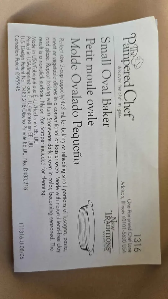 NIB Pampered Chef Small Oval Baker 2 cup capacity image indicator(2)