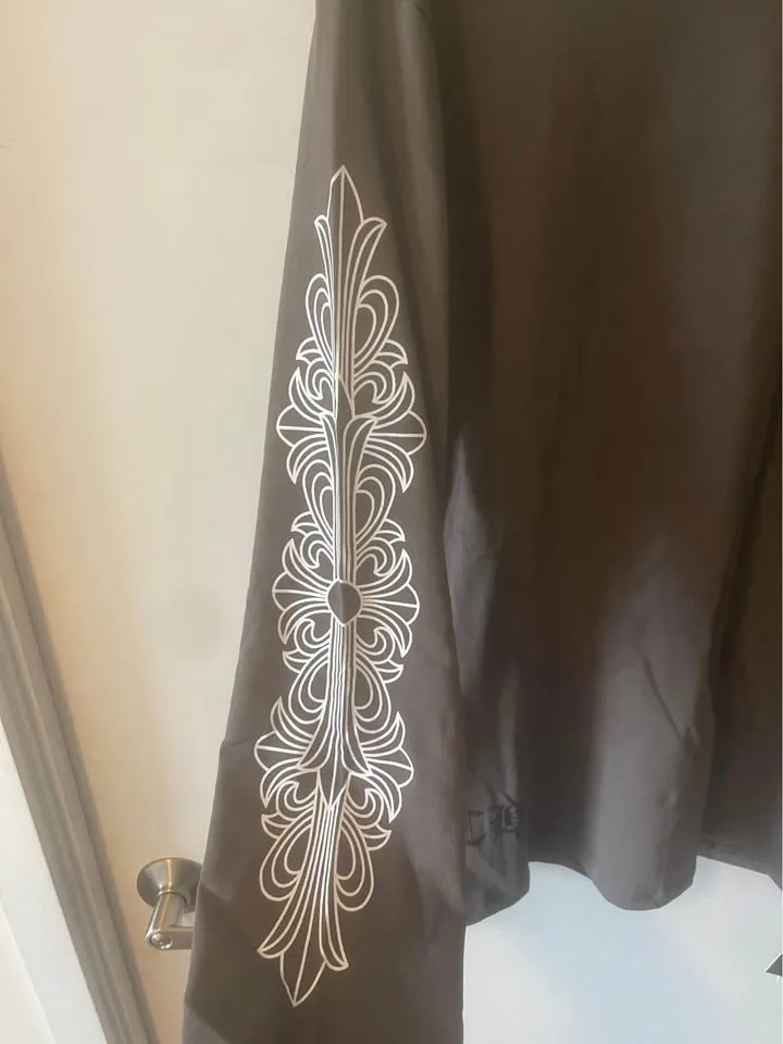 Chrome heart long sleeve (L) image indicator(3)