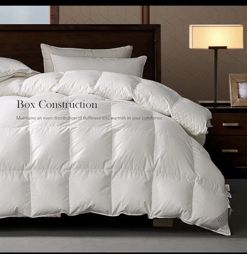 Twin Size, All Season Goose Down Feather Comforter - photo 4