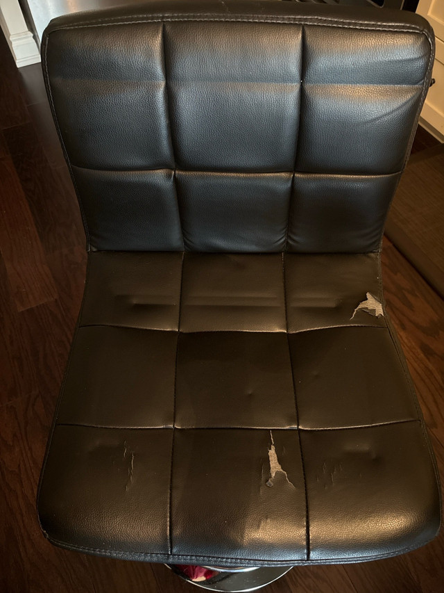CHEAP! 2 Bar Stools – Wear on Seats – $15 for Both - photo 2