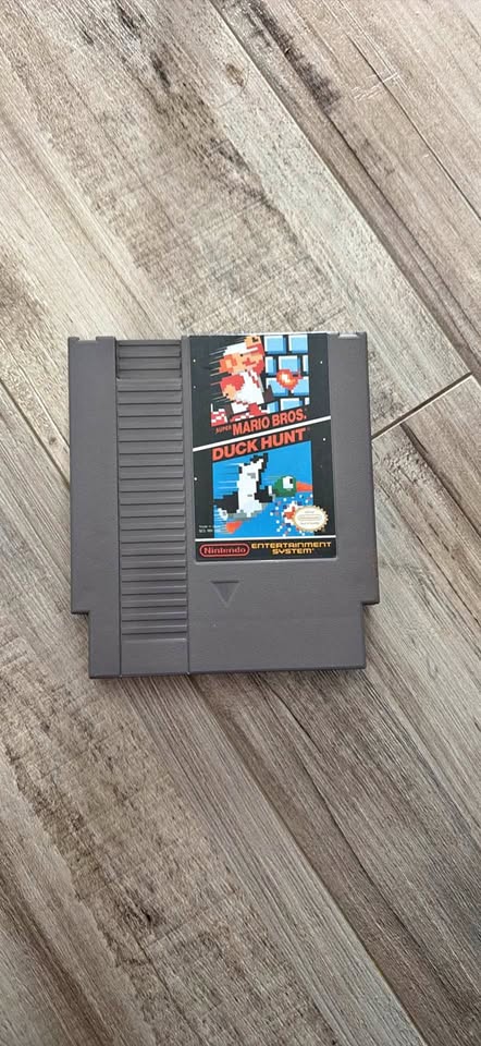 Super Mario/ Duck Hunt NES game