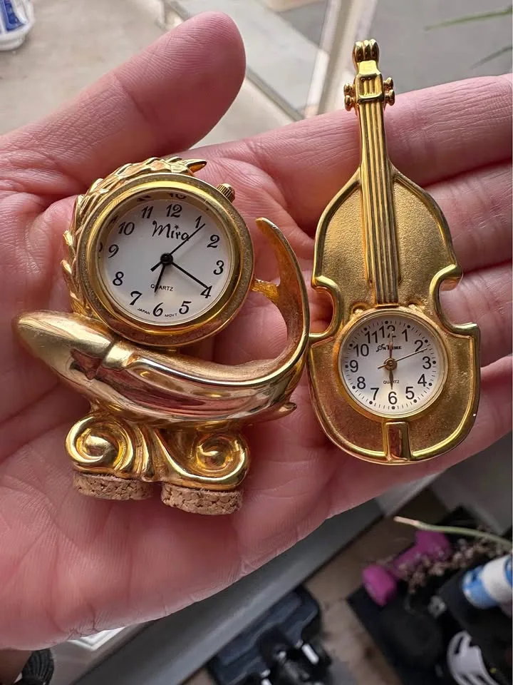 Gold Metal Brass Miniature Clock thumbnail