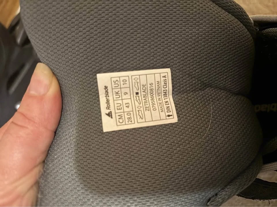 Men’s Rollerblades size 10 image indicator(2)