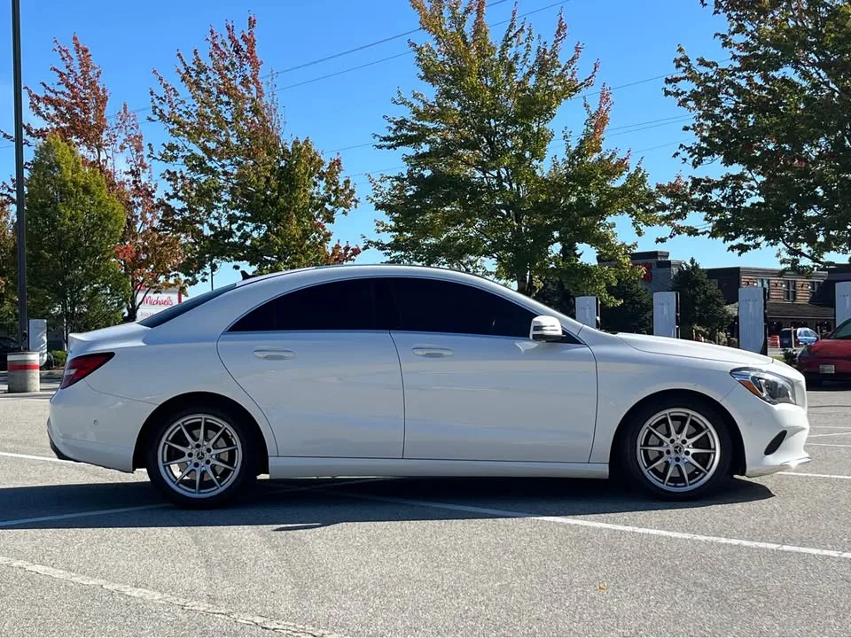 2018 Mercedes-Benz CLA250 4MATIC image indicator(6)