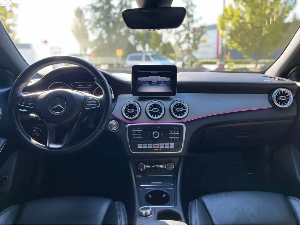 2018 Mercedes-Benz CLA250 4MATIC image indicator(9)