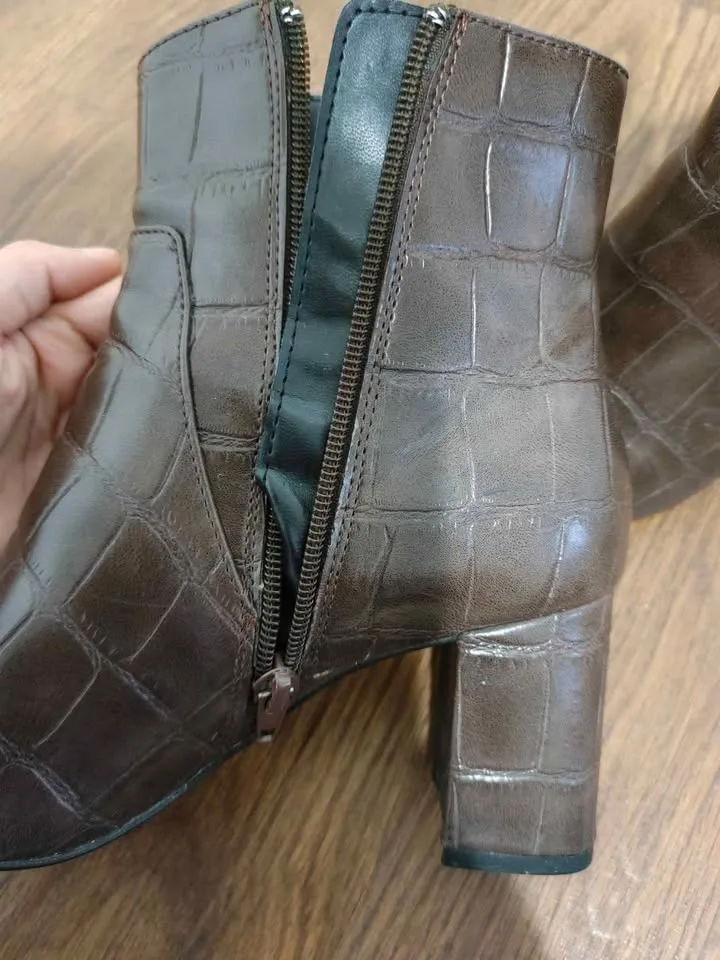 Moving sale~ Mango boots size 7 image indicator(2)