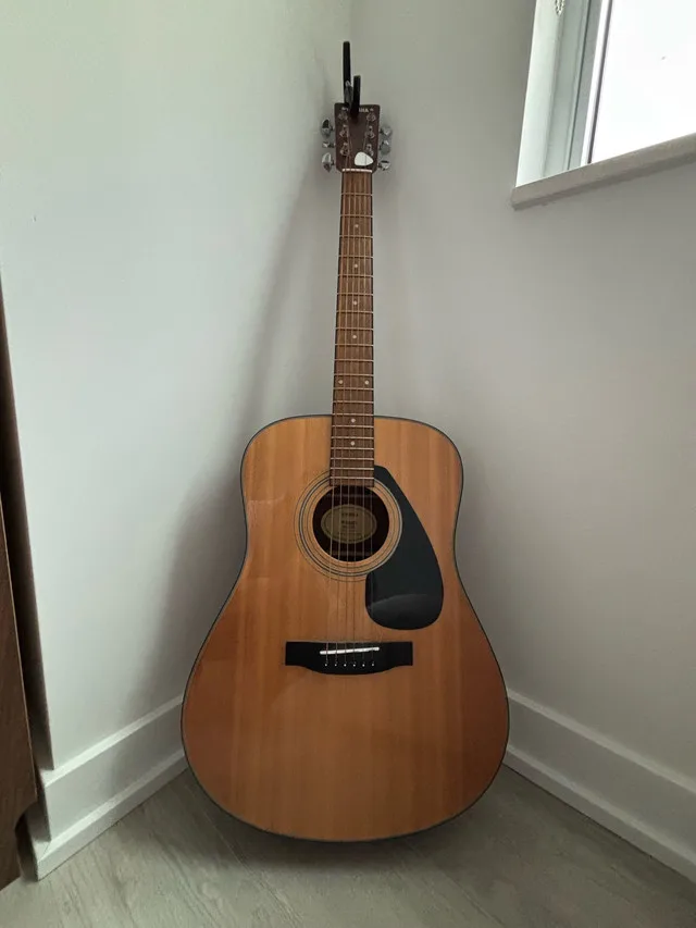 Acoustic Guitar Yamaha image indicator(2)