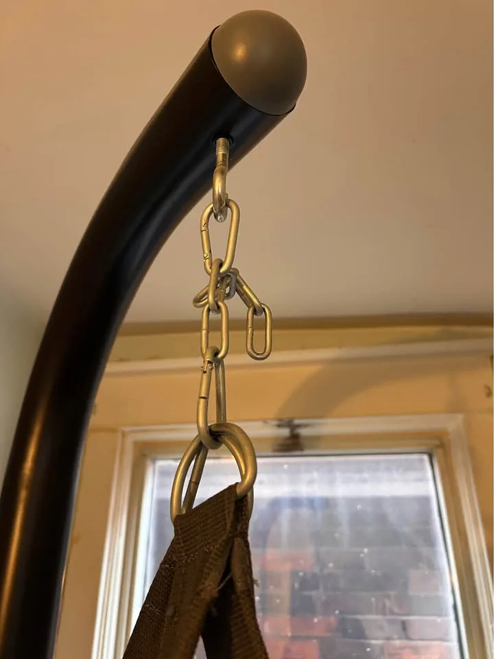 Everlast heavy bag with stand - never used image indicator(3)