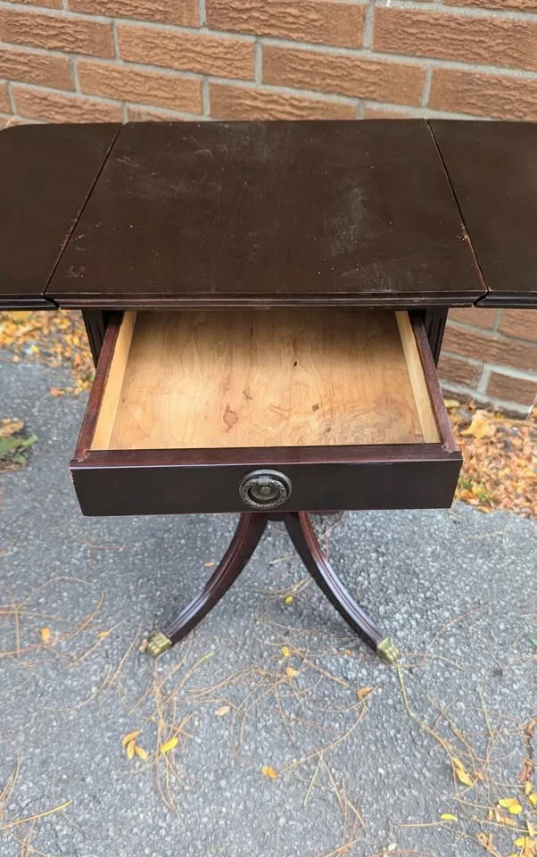 Mid-Century Duncan Phyfe Revival Drop-Leaf Table image indicator(4)