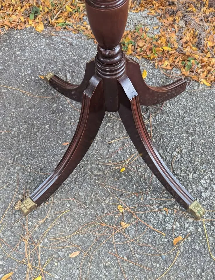 Mid-Century Duncan Phyfe Revival Drop-Leaf Table image indicator(6)