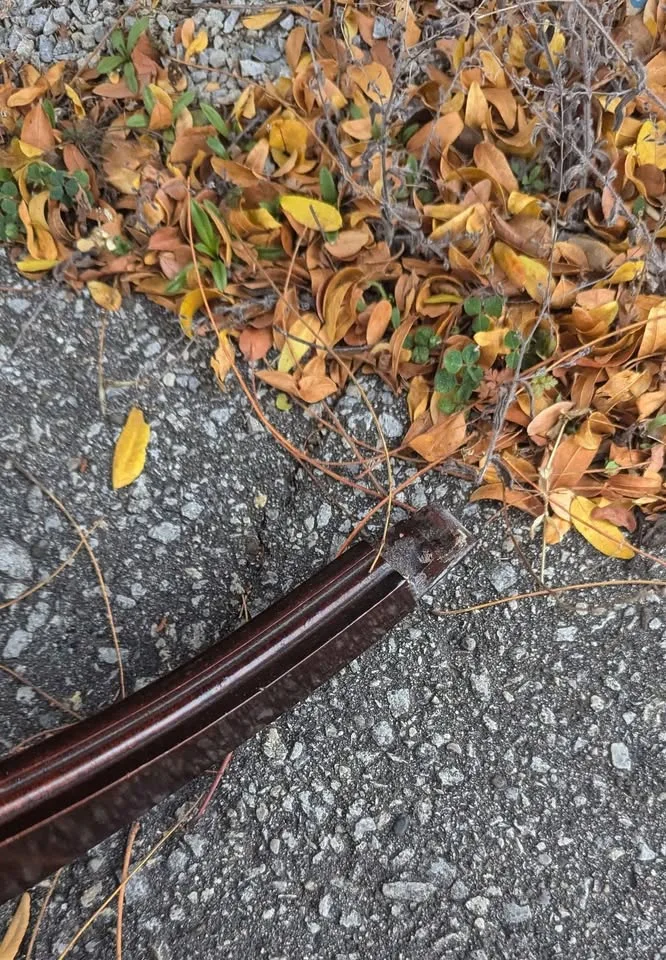 Mid-Century Duncan Phyfe Revival Drop-Leaf Table image indicator(7)