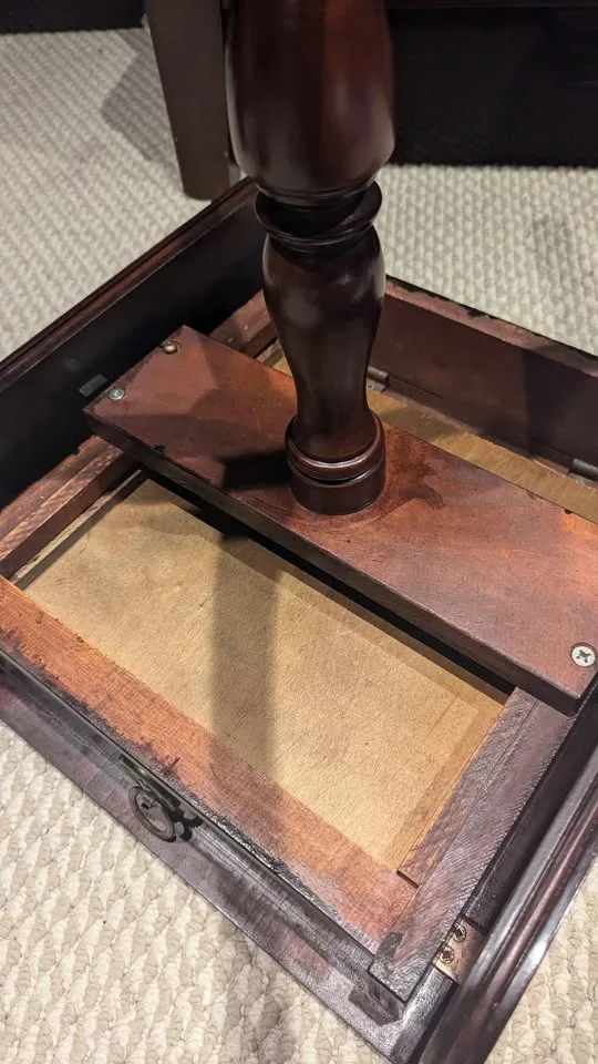 Mid-Century Duncan Phyfe Revival Drop-Leaf Table image indicator(8)