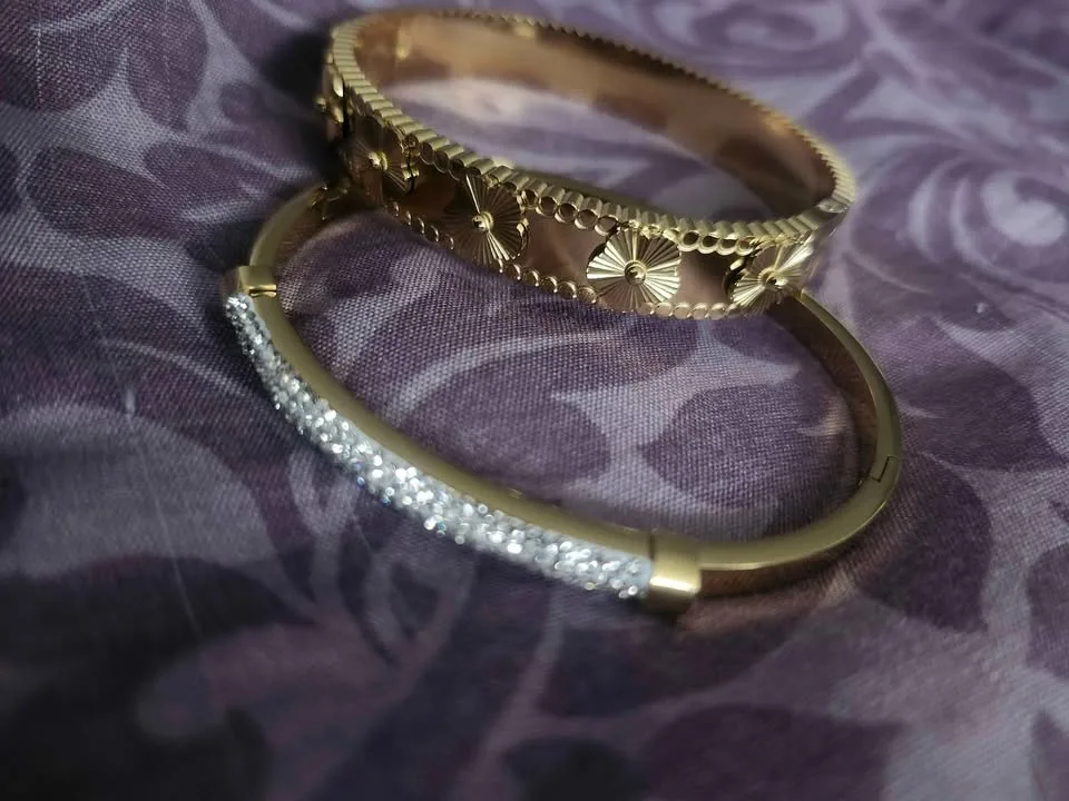 ✨ Elegant Bracelet Set – $15 ✨ image indicator(4)