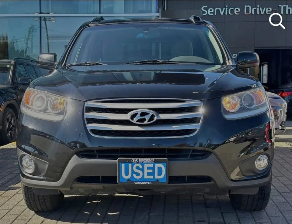 2012 Hyundai Santa Fe GL thumbnail