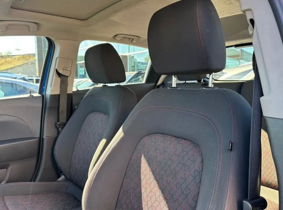 2017 Chevrolet Sonic LT image indicator(4)