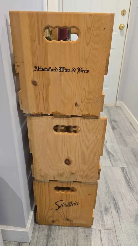 Wooden wine crates image indicator(2)