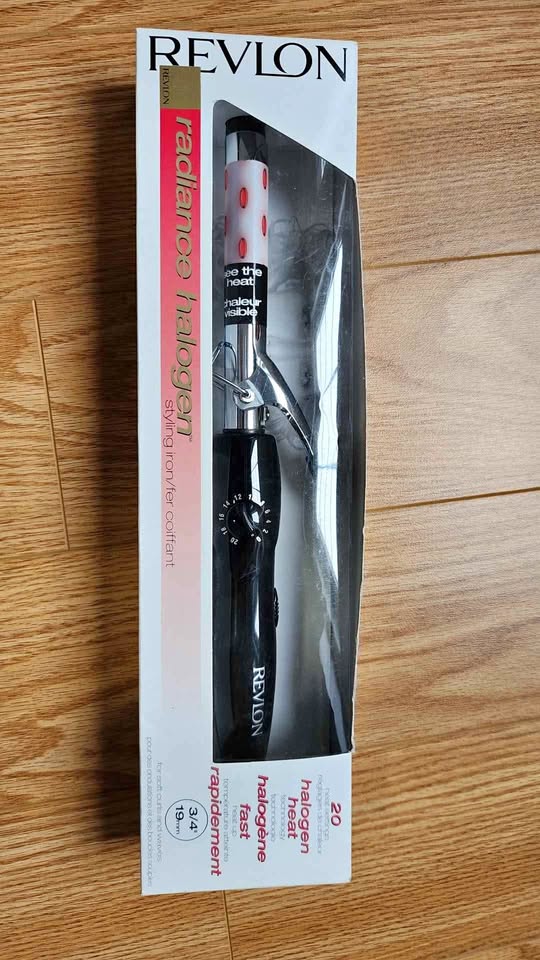 Revlon Radiance Halogen Styling Iron - New in Box
