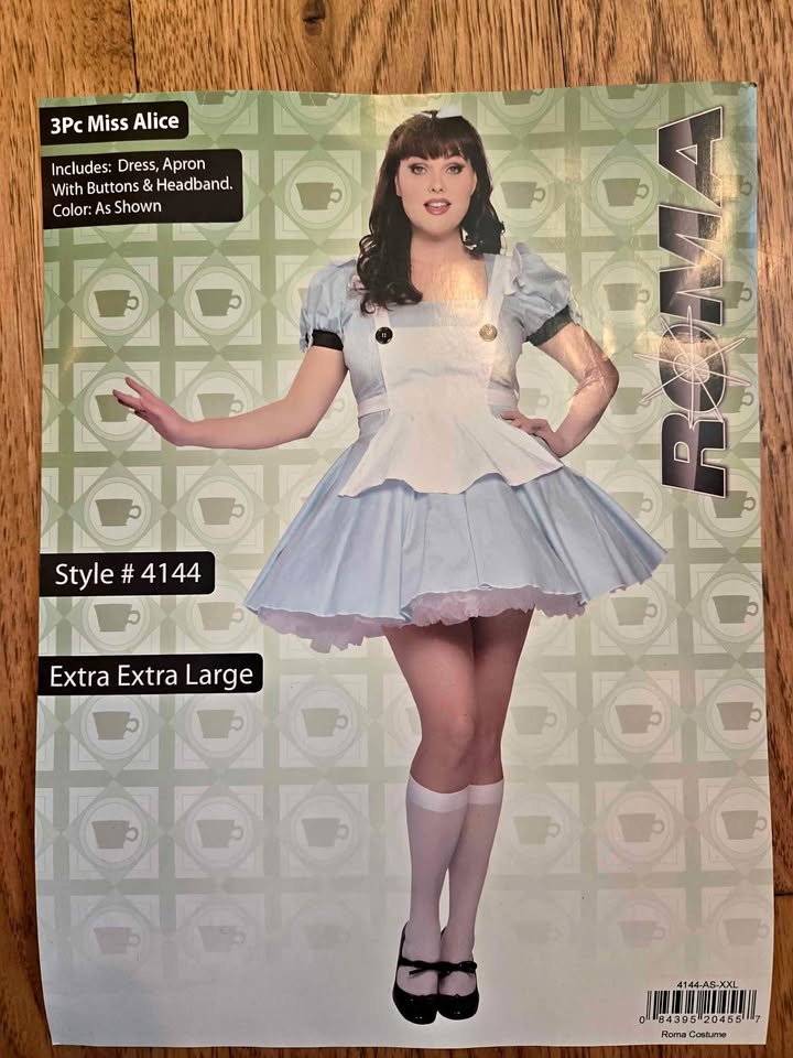 EUC XXL Women Roma Miss Alice Costume + Bonnet + hook + socks