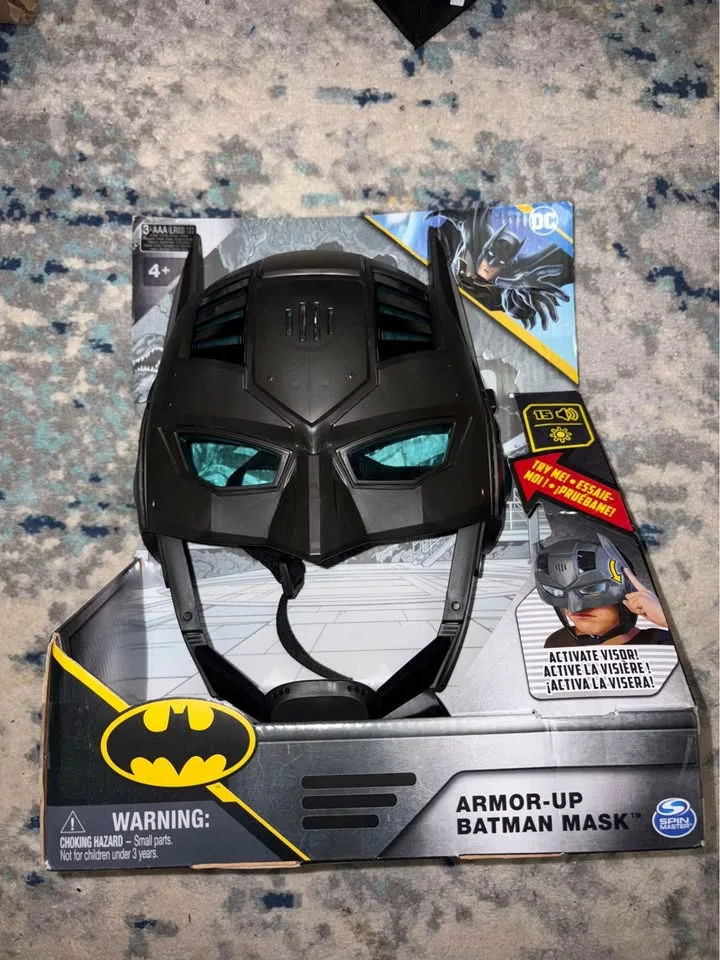 New DC Comics, Armor-Up Batman Mask Halloween Costume image indicator(9)